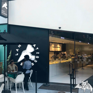 公车上双乳被两男人夹击小说
